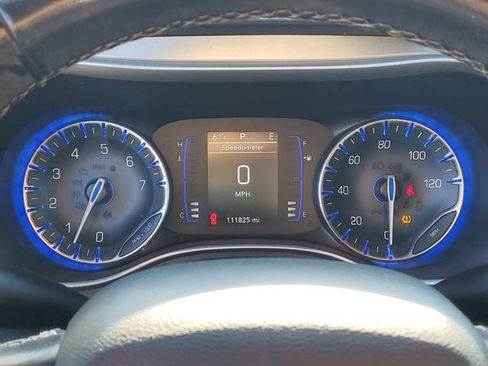 Used 2020 Chrysler Pacifica Touring-L AWD/4WD image 20