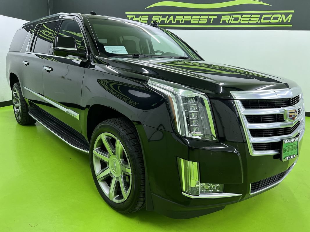 Used 2015 Cadillac Escalade ESV Luxury AWD/4WD image 2