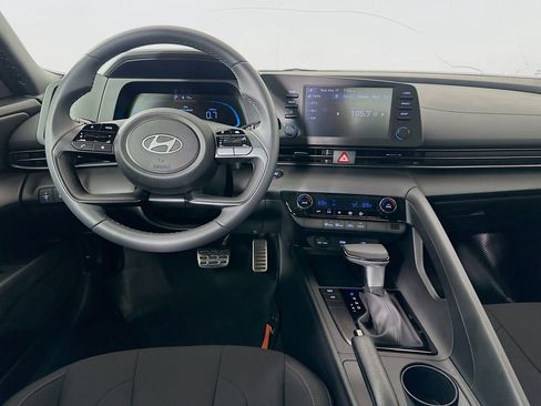 Certified 2026 Hyundai Elantra Sport FWD image 21