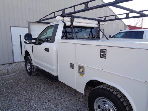 Used 2022 Ford F250 XL w/ Power Equipment Group image 78