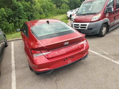 Used 2023 Hyundai Elantra SEL FWD image 8