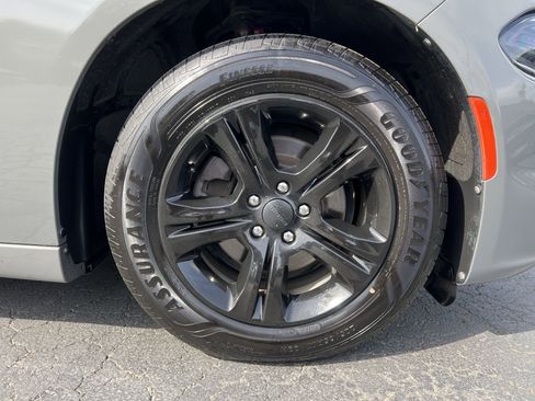 Used 2019 Dodge Charger SXT w/ Leather Interior Group RWD image 10