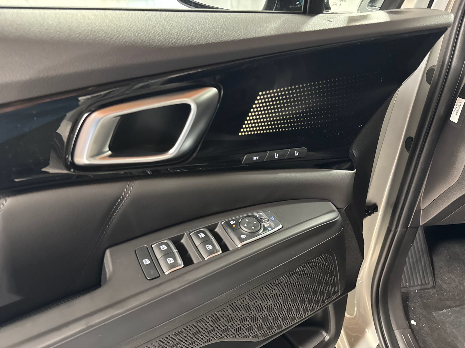 New 2026 Kia Carnival SX Prestige FWD image 12