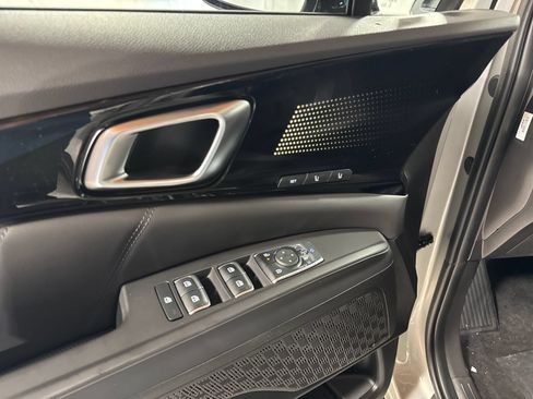 New 2026 Kia Carnival SX Prestige FWD image 12