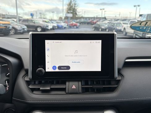 Used 2025 Toyota RAV4 XLE image 30