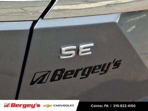 Used 2025 Volkswagen Atlas SE AWD/4WD image 33