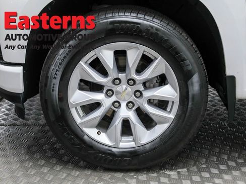 Used 2022 Chevrolet Silverado 1500 Custom image 30
