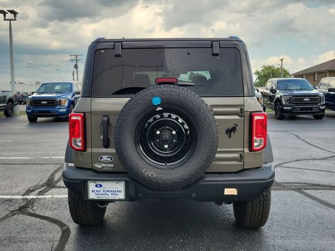 New 2026 Ford Bronco Big Bend w/ Black Diamond Package AWD/4WD image 5
