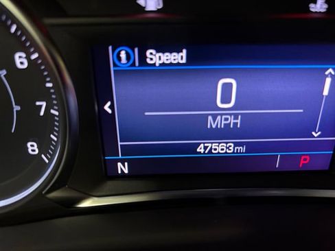 Used 2022 GMC Terrain SLE w/ Driver Convenience Package AWD/4WD image 18