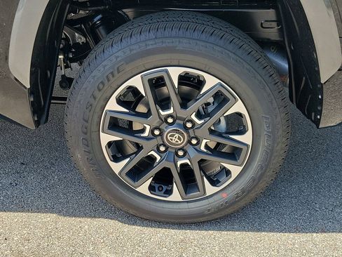 New 2026 Toyota Tundra Limited AWD/4WD image 5