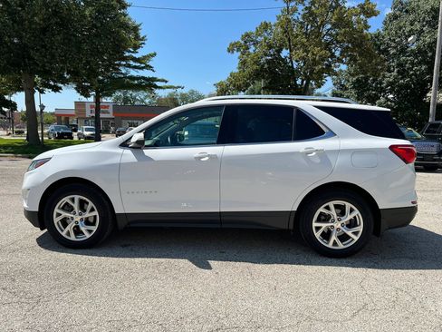 Used 2018 Chevrolet Equinox LT w/ Sun & Infotainment Package AWD/4WD image 4