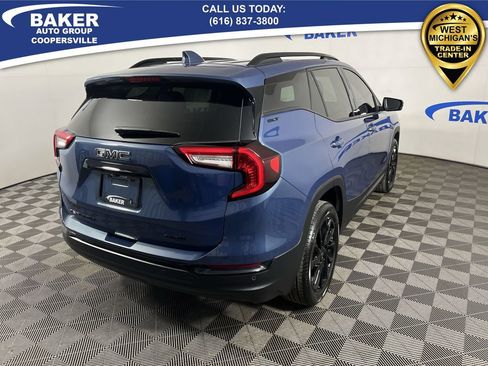 Certified 2024 GMC Terrain SLT w/ Elevation Edition image 9