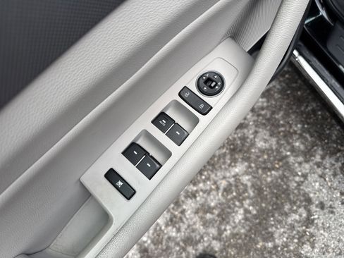 Used 2017 Hyundai Sonata SE image 14