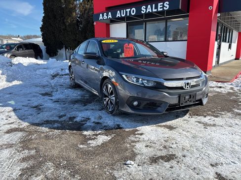 Used 2018 Honda Civic EX-T image 2