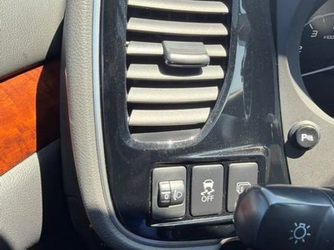 Used 2015 Mitsubishi Outlander GT AWD/4WD image 23