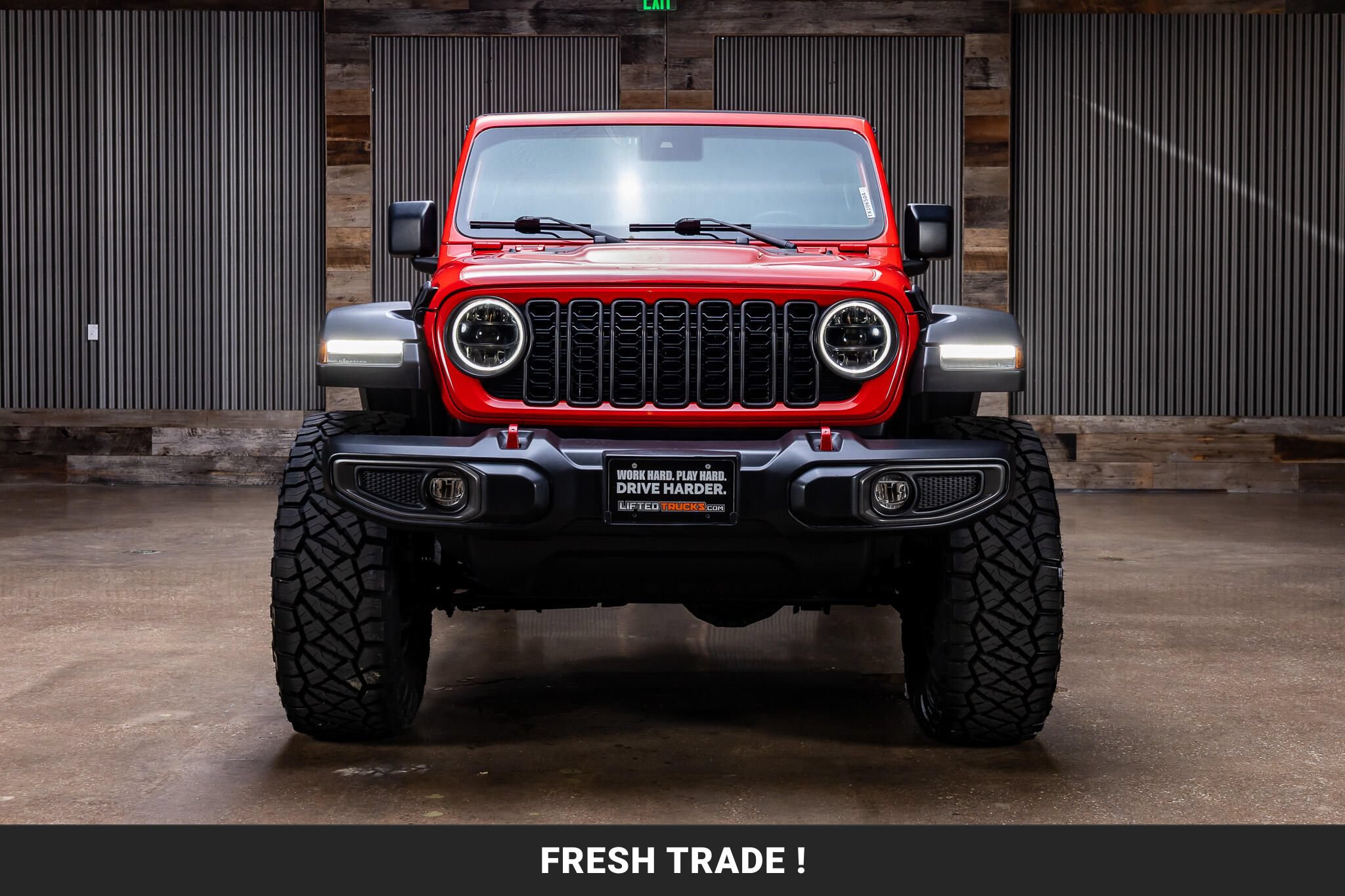Used 2024 Jeep Wrangler Unlimited Rubicon w/ Convenience Group AWD/4WD image 3