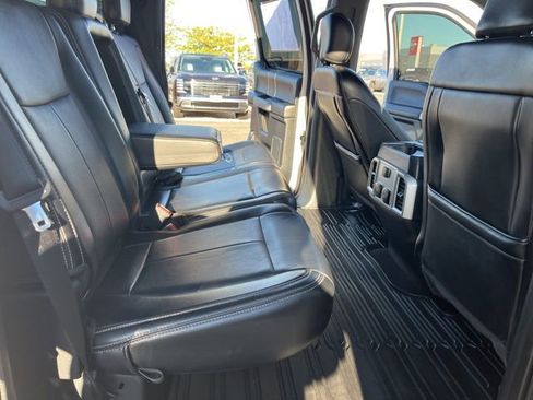 Used 2019 Ford F150 Lariat w/ Trailer Tow Package image 21