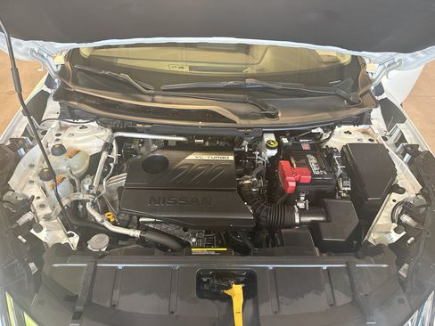 Used 2023 Nissan Rogue S AWD/4WD image 33