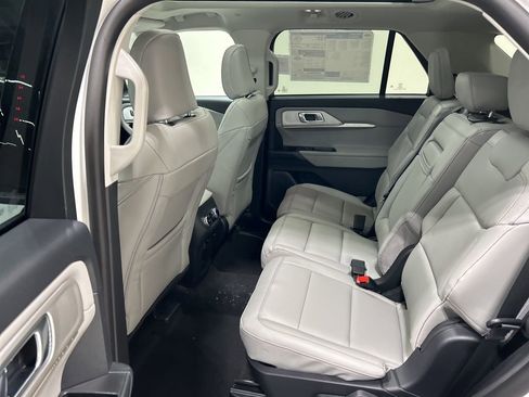 New 2026 Ford Explorer Active w/ Active Comfort Package image 24