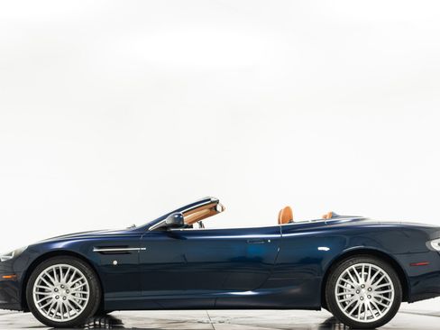Used 2011 Aston Martin DB9 Volante RWD image 6