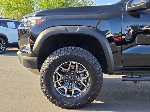 Used 2024 Chevrolet Colorado ZR2 w/ ZR2 Convenience Package III image 9