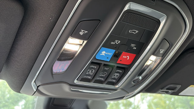 New 2027 Jeep Grand Cherokee Limited AWD/4WD image 22