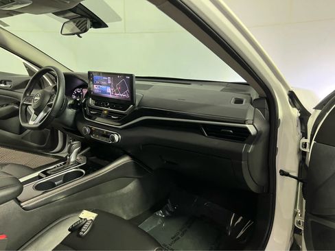 Certified 2024 Nissan Altima 2.5 SR w/ SR Premium Package FWD image 30