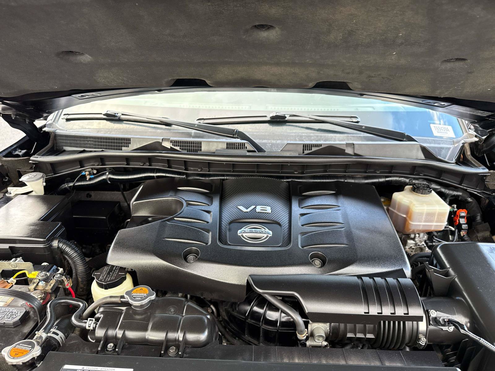 Used 2017 Nissan Armada SV AWD/4WD image 9