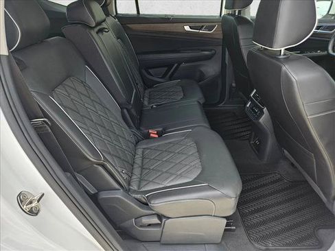 Used 2024 Volkswagen Atlas SEL Premium R-Line AWD/4WD image 20