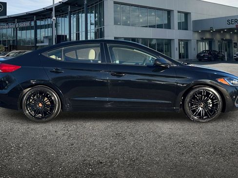 Used 2018 Hyundai Elantra SEL image 3