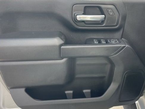 Used 2023 Chevrolet Silverado 2500 Custom w/ Custom Value Package image 10