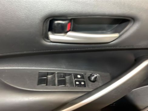 Used 2020 Toyota Corolla SE FWD image 24
