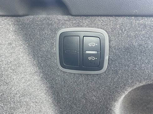 Used 2021 Porsche Macan GTS image 33