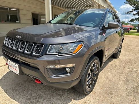 Used 2021 Jeep Compass Trailhawk image 12
