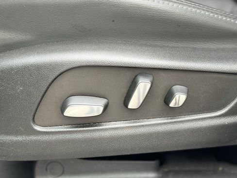 Used 2024 Cadillac XT6 Premium Luxury w/ Technology Package image 22