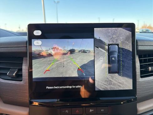 Used 2024 Ford Expedition Max Limited image 17