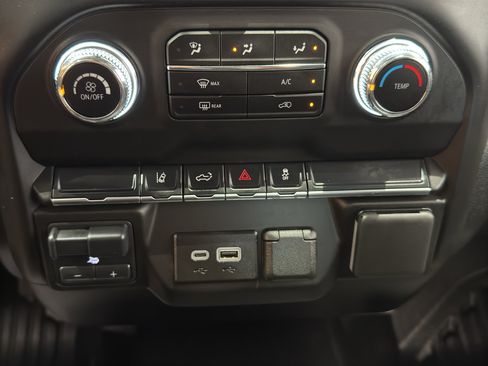Used 2025 GMC Sierra 2500 Pro AWD/4WD image 29
