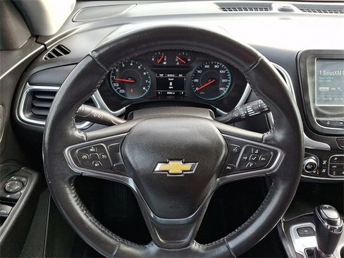 Used 2018 Chevrolet Equinox LT image 18