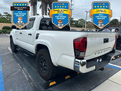Certified 2022 Toyota Tacoma SR5 image 4