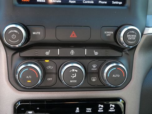 Used 2020 RAM 1500 Big Horn AWD/4WD image 23