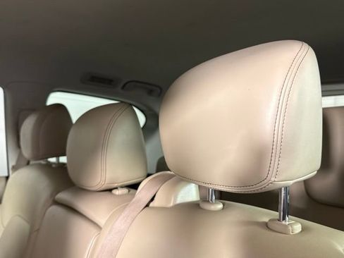 Used 2022 Nissan Armada SV w/ SV Appearance Package image 26