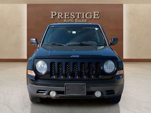 Used 2014 Jeep Patriot Latitude image 12
