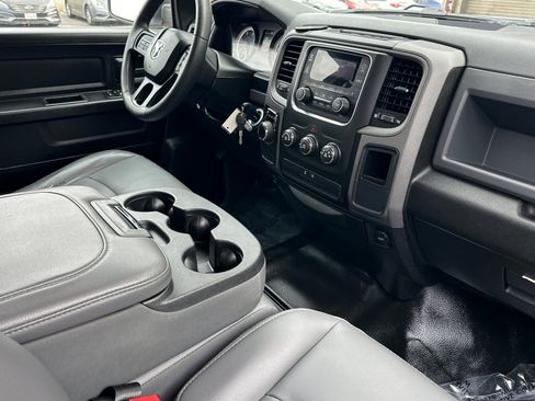 Used 2019 RAM 1500 Tradesman w/ Chrome Appearance Group image 15
