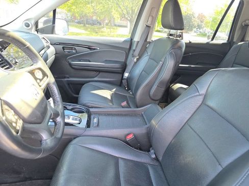 Used 2021 Honda Pilot Elite image 23