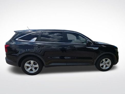Used 2021 Kia Sorento LX FWD image 10