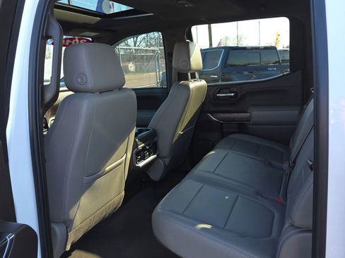 Used 2019 Chevrolet Silverado 1500 LTZ w/ LTZ Premium Package AWD/4WD image 9