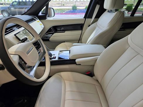 New 2025 Land Rover Range Rover SE AWD/4WD image 45