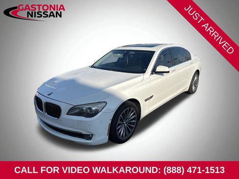 Used 2011 BMW 750Li image 1