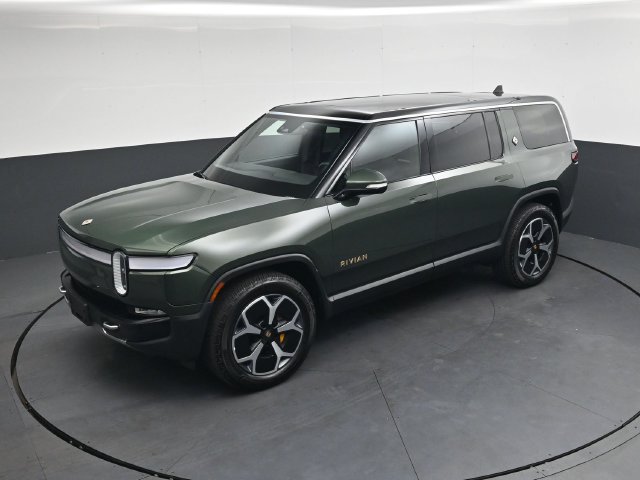 Used 2024 Rivian R1S Adventure Quad AWD/4WD image 28