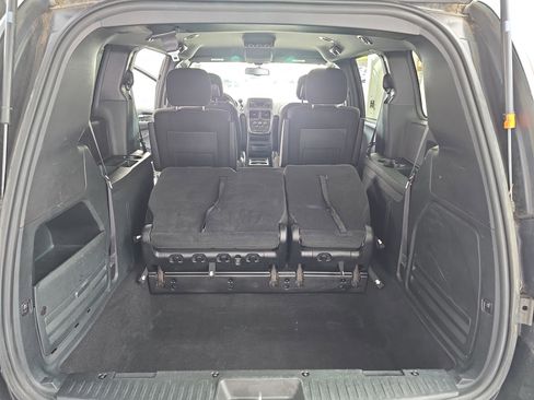 Used 2014 Dodge Grand Caravan SE FWD image 13